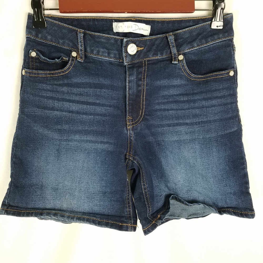 Denim‎ EST 1946 Blue Denim Shorts Women Size 6 Distressed Frayed Hem